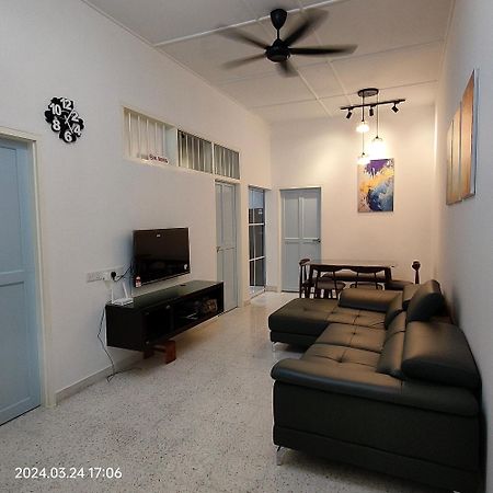 Sterling Homestay Tanjung Bungah  Dış mekan fotoğraf